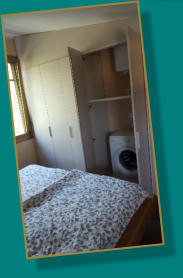 Waschmaschine im Schrank